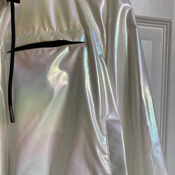 Iridescent tech crop jacket - Picture 6 of 14